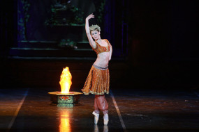 Foto: Regina Križaj v baletu Bajadera (sezona 2010)