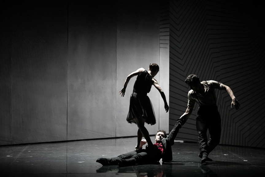 Moški z nožem, foto: SNG Opera in balet Ljubljana / Darja Štravs Tisu